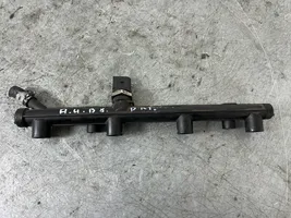 Audi A4 S4 B8 8K Kraftstoffverteiler Einspritzleiste Verteilerrohr 06K133681A