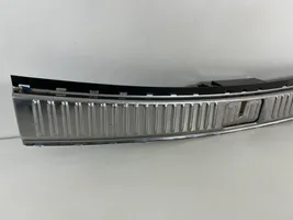 Volkswagen Touareg II Rivestimento di protezione sottoporta del bagagliaio/baule 7P0863459E