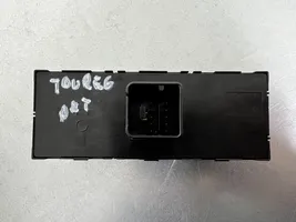 Volkswagen Touareg II Electric window control switch 7N0959857