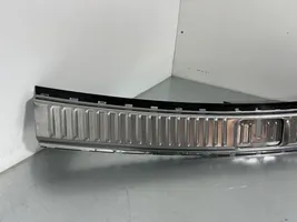 Volkswagen Touareg II Rivestimento di protezione sottoporta del bagagliaio/baule 7P0863459E