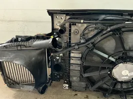 Volkswagen Touareg II Support de radiateur sur cadre face avant 7P6805594