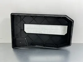 Volkswagen Touareg II Battery box tray cover/lid 7L0864643B