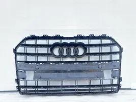 Audi A6 C7 Grotelės viršutinės 4G0853651BP