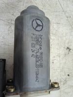 Mercedes-Benz E AMG W211 Takaoven ikkunan nostomoottori 2118202442