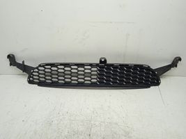 Toyota Aygo AB10 Etupuskurin alempi jäähdytinsäleikkö 531120H040