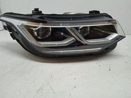 Volkswagen Tiguan Lampa przednia 5NB941082