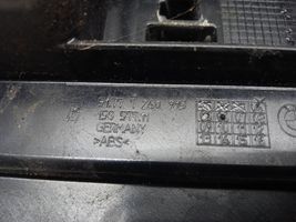 BMW 1 F20 F21 Takapuskurin hinaussilmukan suojakansi 15857711