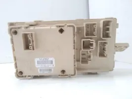 Toyota Avensis T250 Module de fusibles 82641CA010F