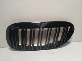 BMW 6 E63 E64 Grille inférieure de pare-chocs avant 