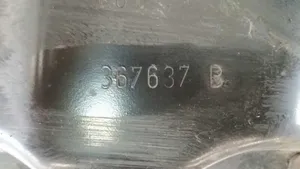 Citroen Xsara Viršutinė dalis radiatorių panelės (televizoriaus) 367637B