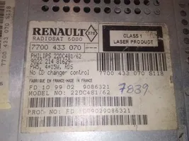 Renault Laguna I Radio/CD/DVD/GPS-pääyksikkö 7700433070