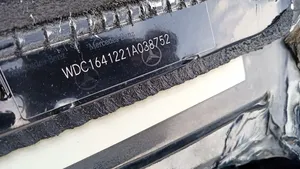 Mercedes-Benz ML W164 Kynnyksen/sivuhelman lista 