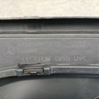 Mercedes-Benz GLA W156 Moulure inférieure de pare-chocs arrière A1568852825