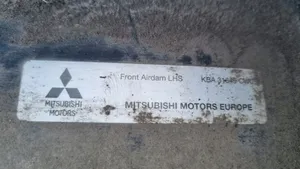Mitsubishi Outlander Rivestimento del pannello parte angolare del paraurti posteriore KBA31649CW0