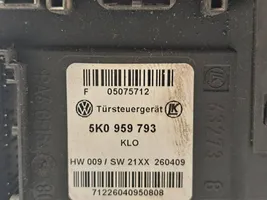 Volkswagen Caddy Moteur de lève-vitre de porte avant 5K0959793