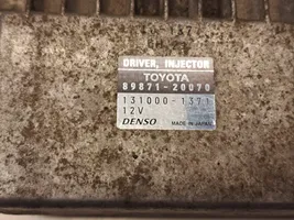 Toyota Corolla Verso AR10 Блок управления топливных форсунок 8987120070