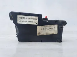 Volvo V50 Fuse box set 8688040