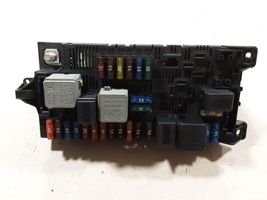 Mercedes-Benz E W211 Module de fusibles 2115453101