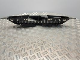 Mazda 323 Grille de calandre avant MA1200155