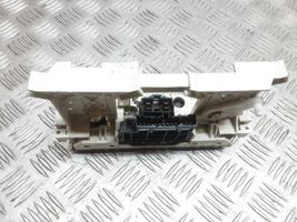 Mitsubishi Carisma Climate control unit MR500529