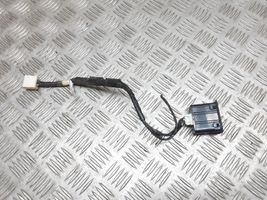 Mazda 6 Câble adaptateur AUX GS8S6705Y