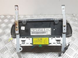 Land Rover Freelander Ugello a spruzzo lavavetri per lunotto posteriore YAC001050