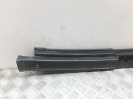 Toyota Corolla E120 E130 Protection de seuil de coffre 6471613120