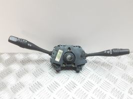 Nissan X-Trail T30 Leva/interruttore dell’indicatore di direzione e tergicristallo 54354608