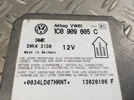 Volkswagen PASSAT B5.5 Centralina/modulo airbag 1C0909605C