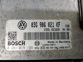 Volkswagen Touran I Calculateur moteur ECU 03G906021KF