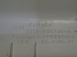 Ford Fusion II (A) Revêtement de pilier DS73F03198