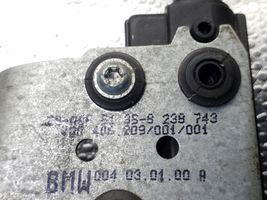 BMW 3 E36 Moteur d'essuie-glace arrière 51358238743