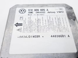 Volkswagen Transporter - Caravelle T5 Module de contrôle airbag 1C0909605A