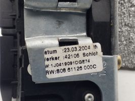Volkswagen PASSAT B5.5 Interruttore di controllo dell’audio 1J0419091D