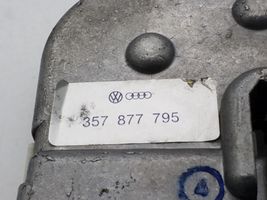 Volkswagen PASSAT B3 Silniczek szyberdachu 357877795