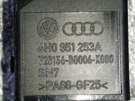 Volkswagen Tiguan Kita rėlė 4H0951253A