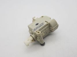 Volkswagen PASSAT B7 Serratura del tappo del serbatoio del carburante 3AA810773