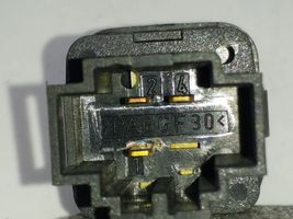 Audi A8 S8 D2 4D Alarm switch 8L0962109