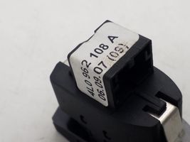 Audi Q7 4L Tailgate opening switch 4L0962108A