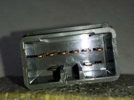 Chevrolet Lacetti Interrupteur feux de détresse 50610W