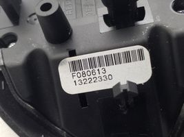 Opel Corsa D Ohjauspyörän painikkeet/kytkimet 13222330