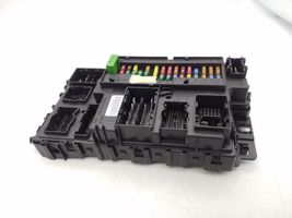 Ford Fusion II Module de fusibles DG9T15604BN