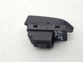 Volkswagen Jetta VI Central locking switch button 5C6962126