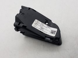 Audi A4 S4 B8 8K Pulsanti/interruttori sul volante 4F0951527C