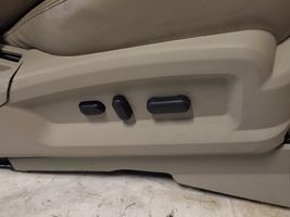 Ford Edge I Conjunto de molduras de la puertas y los asientos 