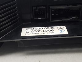 Mercedes-Benz CLS C219 Panel klimatyzacji 2198300985