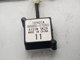 Toyota Prius (XW20) Pystyantennivahvistin 8686047060