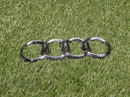 Audi Q7 4L Manufacturers badge/model letters 4E0853742