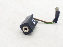 Volvo S60 Connettore plug in AUX 31285608