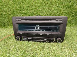 Skoda Octavia Mk2 (1Z) Panel / Radioodtwarzacz CD/DVD/GPS 1Z0035161F